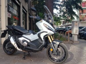 HONDA X-ADV 750